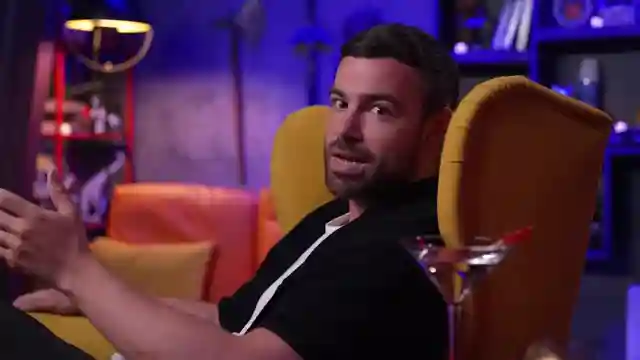 exploring-unique-relationships-dating-dorian-and-wall-in-date-everything