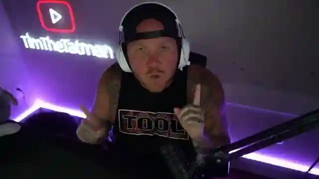 exploring-top-call-of-duty-gameplay-and-citywalk-dining-with-timthetatman