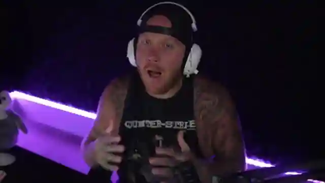 timthetatman-intense-solo-gameplay-balancing-streaming-family-time